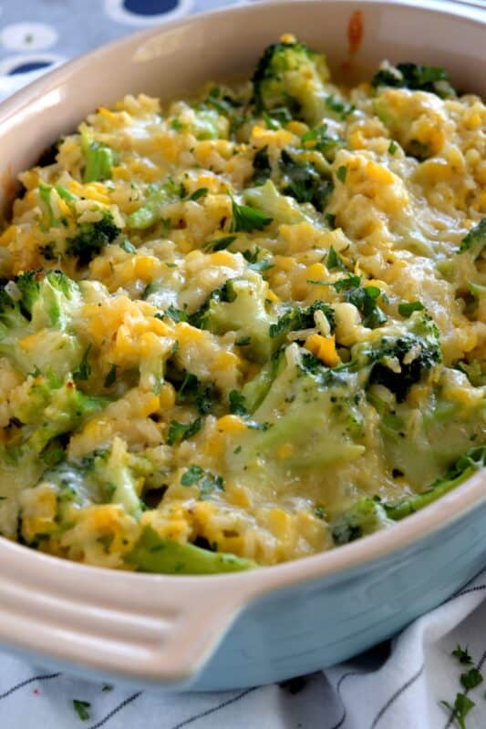 A vegetable-filled casserole with the wholesome goodness of brown rice, broccoli, and corn - it's perfect as a main or as a side! Easy to prepare in very little time, this Corn and Broccoli Brown Rice Casserole has impressive results! #casserole #vegetable #vegetarian #brownrice #corn #broccoli