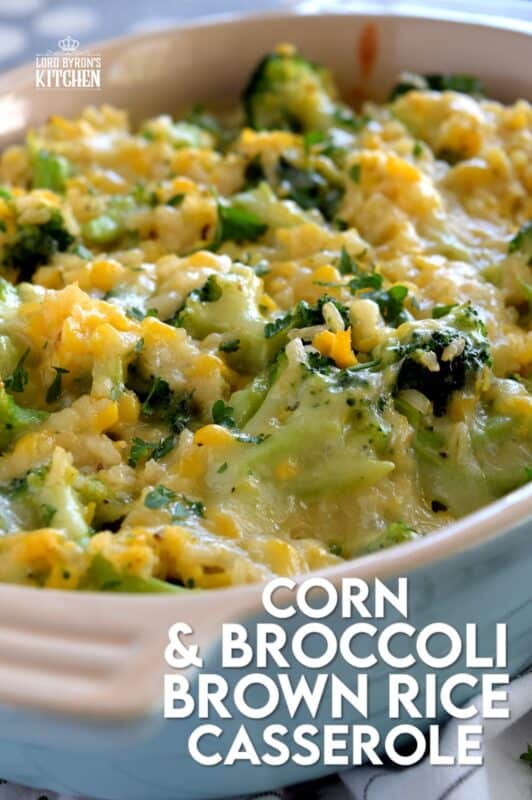 A vegetable-filled casserole with the wholesome goodness of brown rice, broccoli, and corn - it's perfect as a main or as a side! Easy to prepare in very little time, this Corn and Broccoli Brown Rice Casserole has impressive results! #casserole #vegetable #vegetarian #brownrice #corn #broccoli