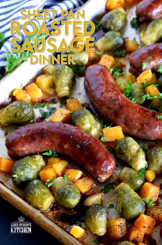 One pan dinners are all the rage, especially one that combines great tasting pork sausage and veggies. Doesn't this look delicious? It takes only 45 minutes to prepare this delicious Sheet Pan Roasted Sausage Dinner! #sheetpan #sausage #dinner #roasted #italian #family