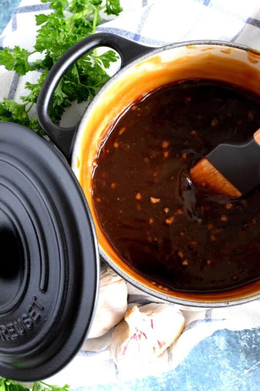 Homemade sauce is always better, and you can't beat this 10 Minute Teriyaki Sauce! Chances are, you'll have everything you'll need right in your pantry. The uses for this sweet and tangy, slightly salty sauce are endless too! #teriyaki #homemade #sauce