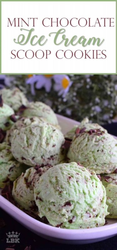 Mint Chocolate Ice Cream Scoop Cookies look just like a cold treat on a hot summer day! They are very easy to make and uses only every day pantry staples!#mint #chocolate #icecream #cookies