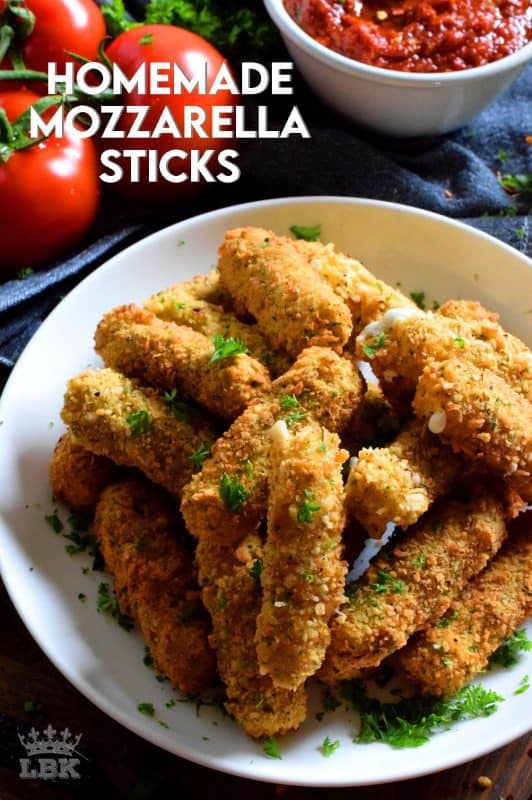 Who doesn't love stretchy and gooey melted cheese? Homemade Mozzarella Sticks are easy to prepare, and will quickly become everyone's favourite appetizer! #homemade #mozzarella #sticks #cheese #deepfried #stringcheese