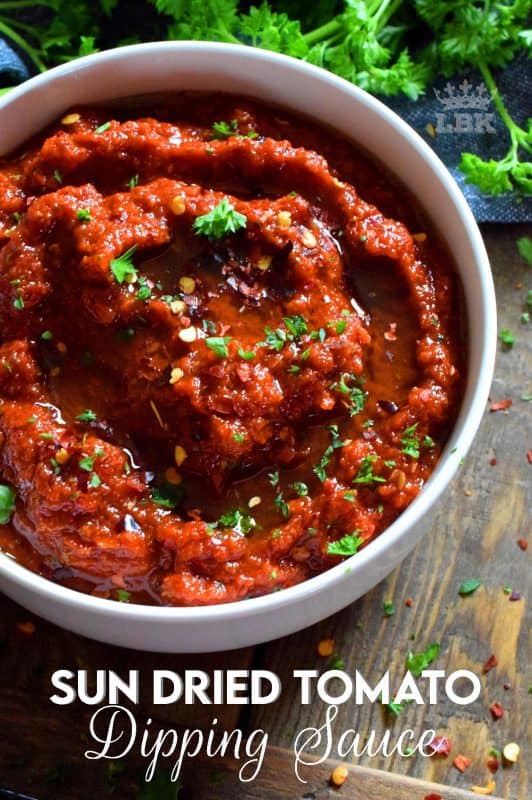 Just five minutes from start to finish, Sun Dried Tomato Dipping Sauce is a very delicious dip for breads and appetizers, but can also be used on pizza or pasta!#sundriedtomato #tomato #dipping #sauce #nobake #easy