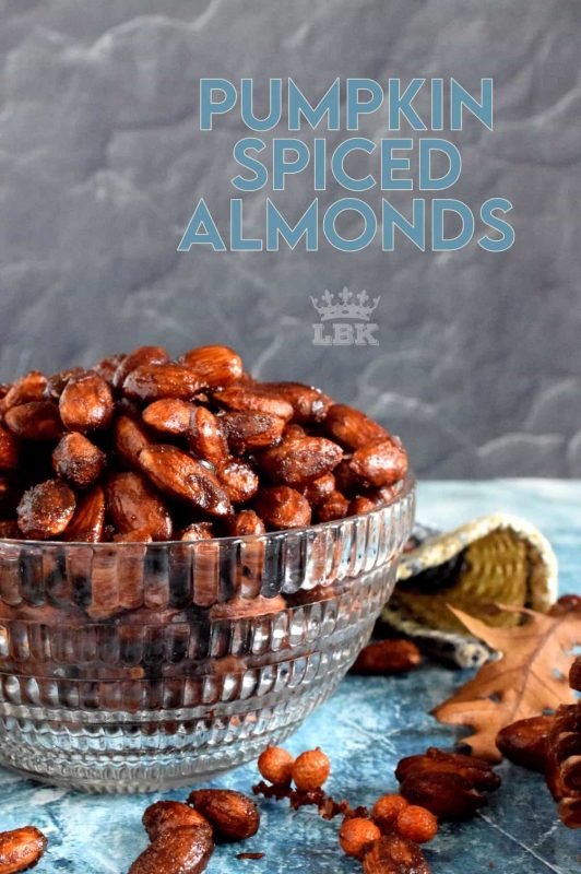 Let's pumpkin spice everything! Why not? It's delicious, and shouldn't be reserved for only lattes and desserts. Snacks, like my Pumpkin Spiced Almonds, can benefit from the flavours as well; don't you agree? #pumpkinspice #pumpkin #spice #almonds #snacks