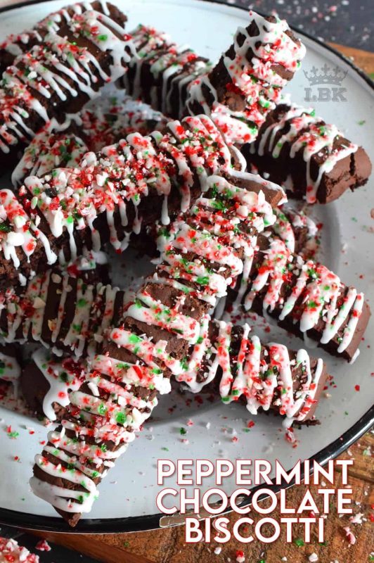 Loaded up with chocolate, Peppermint Chocolate Biscotti has cocoa, chocolate chips, and a white chocolate drizzle. For fun and flavour, there's crushed candy canes too! #candycanes #peppermint #chocolate #biscotti #christmas #holiday #baking #cookies