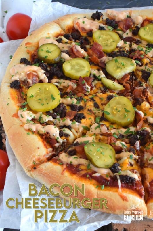 Bacon Cheeseburger Pizza combines the best of two fast food worlds into one! Prepared with ground beef, cheese, pickles, and a copycat burger sauce. Who could resist? #pizza #cheeseburger #beef #bacon #pizzaburger #burgerpizza