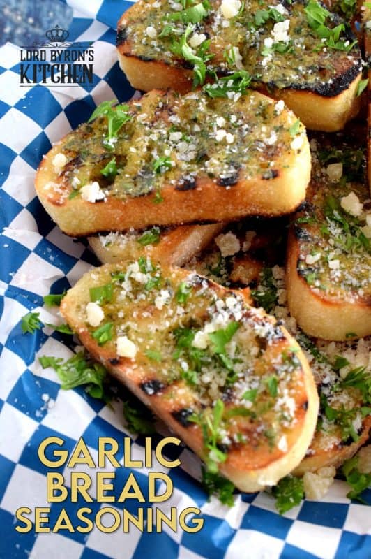 A delicious, garlicky, dry seasoning which makes the best garlic bread in a hurry – sprinkle liberally onto buttered bread and bake. Garlic Bread Seasoning tastes perfectly cheesy even though the seasoning is cheese-free! #garlicbread #vegan #garlicseasoning #garlicbutter #appetizer
