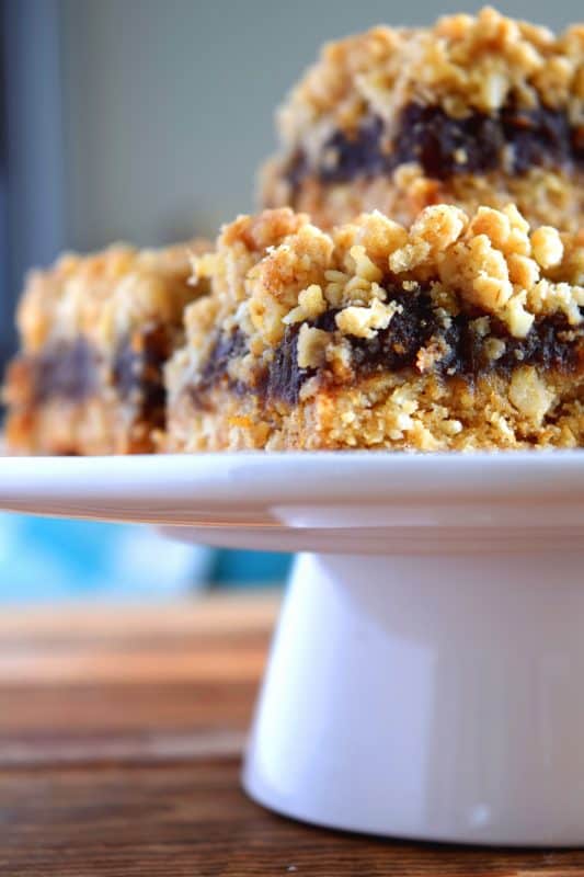 Newfoundland Date Squares are a traditional Newfoundland treat! Slightly sweet, with a crumb topping, and a soft, chewy center, they are just perfect for an afternoon snack with a cup of hot tea! These are a regular treat on the island; no special occasion is needed! #newfoundland #newfie #traditional #recipes #date #squares