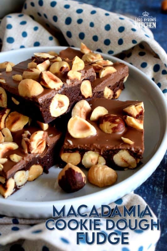 Chocolate and macadamia go together like bread and butter. Macadamia Cookie Dough Fudge is the perfect unison of them both; little cake-like bites of fudge, filled with two whole cups of macadamias! Consider this fudge recipe a gift from me to you! #cookiedough #fudge #chocolatefudge #macadamia #nuts #nutty