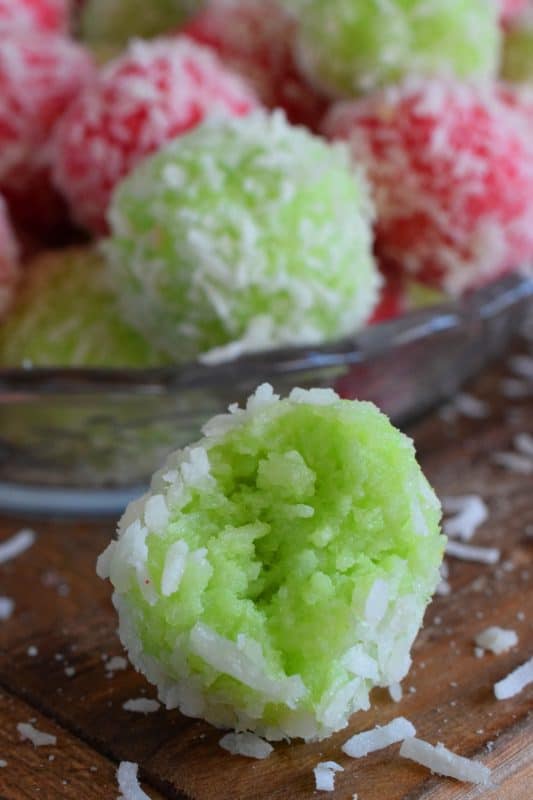 No baking, no melting, and just one mixing bowl! Mom's Christmas Jello Balls are one of the easiest cookies you'll make this holiday season! And, not only that, they taste great too! Use any flavour or colour of Jello you want! #jello #coconut #balls #christmas #holiday #nobake #kids