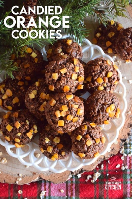 When it comes to Christmas ingredients, candied fruit is always present. Candied Orange Cookies are healthy and delicious; prepared with honey, brown sugar, oats, and cocoa. Who could resist? #candied #orange #chocolate #cookies #christmas #holiday #baking