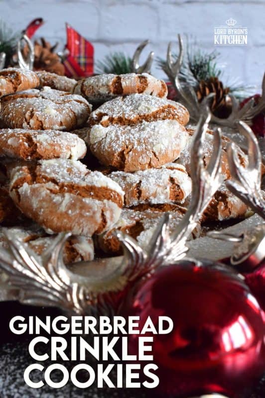 Everyone loves gingerbread, but not everyone has the patience or skill needed to roll out dough and decorate little men. Gingerbread Crinkle Cookies has all of that classic flavour in a soft, pillow-y cookie. And, no decorating skills or rolling pins needed! #gingerbread #crinkle #cookies #christmas #holiday #baking
