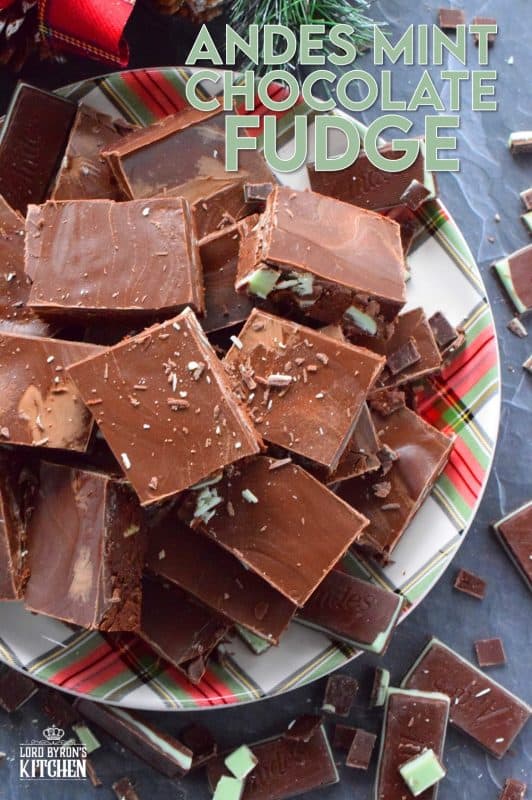 This no-bake fudge recipe is packed full of chopped Andes Mints and is prepared with peppermint extract. The chocolate topping is made with melted Andes Mints too, so you know this fudge is for the extreme mint lover! #andes #mints #peppermint #chocolate #fudge