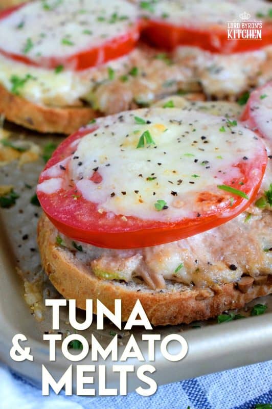 Looking for new ways to use canned tuna? Look no further! Tuna and Tomato Melts are our new family favourite weeknight dinner! All you need is a baking sheet, so there's very little clean up. Serve with a side of kettle chips for a delicious meal! #tuna #sandwiches #dinner #melt #tunamelt