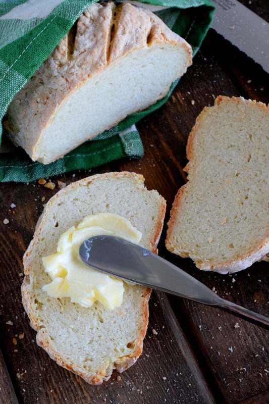 Made with a few simple ingredients, Irish Soda Bread is a great introduction to baking bread. It's a rustic and dense bread that's paired perfectly with soup! #Irish #soda #bread #stpatricksday
