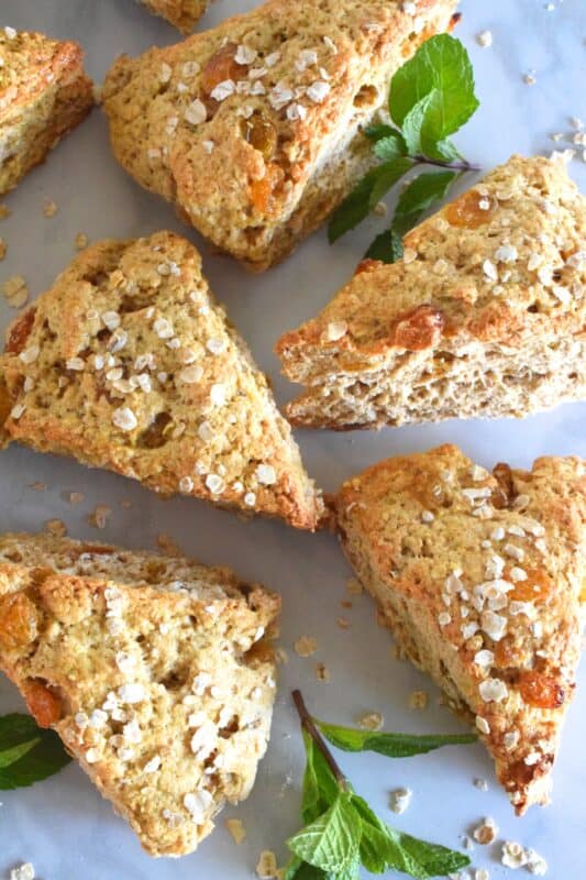 Once you master the art of a good basic scone recipe, you have a world of flavour and texture possibilities at your fingertips. Using my basic recipe, I'm able to create flavoured scones to match whatever mood I'm at that time. Today, I was craving the heartiness of oatmeal with the sweetness and chewiness of raisins. This scone is best smeared with butter and served with a hot tea! #scones #oatmealraisin #oats #raisins #brunch