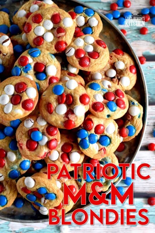 With combinations of red, white, and blue candy, we can celebrate both Canada Day and Independence Day with these Patriotic M&M Blondies! #patriotic #4thofjuly #july4th #independenceday #food #recipes #redwhite&blue #redwhiteandblue #blondies #brownies #cookies #M&Ms