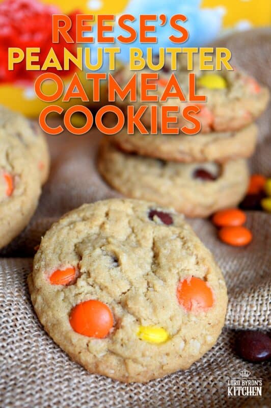 Reese's Pieces Peanut Butter Oatmeal Cookies are made with the peanut butter lover in mind.  Heavily loaded with peanut flavour by means of peanut butter, chopped peanuts, and a copious amount of Reese's Pieces, this cookie is sure to please the peanut butter kid in all of us! #peanutbutter #reeses #reesespieces #oatmealcookies #cookies