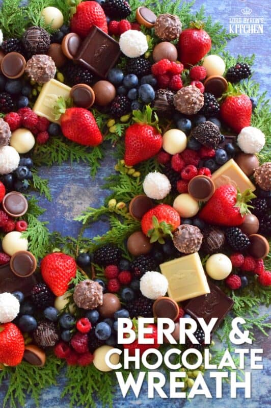One absolute failproof food pairing is that of really good chocolate and fresh berries. Add this Berry and Chocolate Wreath to your holiday no-bake confections list this Christmas! Buy your favourite chocolates and your family's favourite berries. Assemble this wreath and dig in! #wreath #christmas #holiday #berries #chocolate #truffles #party