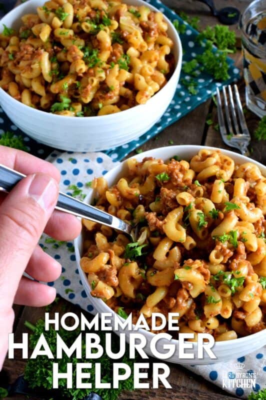 Fast, easy, and delicious, Homemade Hamburger Helper is so easy to make from scratch, that you will never buy the boxed stuff again! Plus, you control the number of preservatives and the amount of sodium! This is a meal you can feel good about serving to your family! #homemade #hamburger #helper #beef #scratch #pasta
