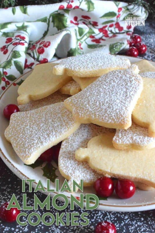 There are some cookies that look bland and basic, yet they taste like the most marvelous thing you've ever put in your mouth; Italian Almond Cookies are a perfect example. It's the almond flour that gives these cookies so much texture. And, the almond extract is where most of the fruity flavour comes from. You have to try these! #italian #cookies #almond #christmas