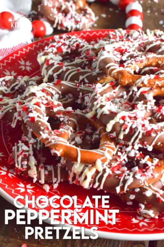 The combination of salt and chocolate has always been one of the best! In this quick and easy treat recipe, salted pretzels are dipped in melted chocolate and topped with crushed peppermint candy canes. They're super easy to make and can be packaged up for gifts as well. #candycane #pretzels #peppermint