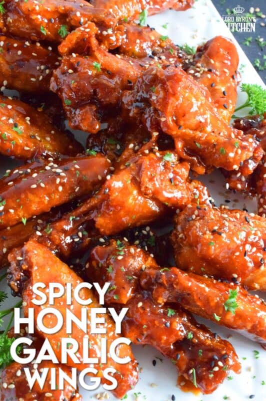 An all-time favourite ingredient combination, which is honey and garlic, is combined with spicy Korean gochujang and salty soy sauce. The result is a sweet, sticky, and slightly spicy chicken wing recipe that is absolutely phenomenal! If you are a wing lover, you just gotta try these! #wings #honeygarlic #gochujang #korean