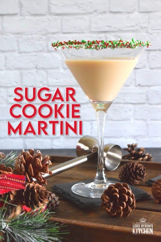 Even though this Sugar Cookie Martini doesn't have an actual sugar cookie in it, it certainly does taste like everyone's favourite holiday confection! #cocktails #drinks #martini #christmas