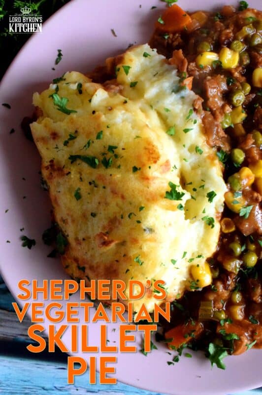 Look at these photos; doesn't that dish look hearty and meaty? That's because it is, but without a trace of meat! Shepherd's Vegetarian Skillet Pie is a perfect family dinner recipe for both vegetarians and meat lovers alike! No sides are needed here; an entire meal can be found in this one recipe! #shepherdspie #vegetarianshepherdspie #vegetarianbeef #familyrecipes #meatlessmonday #vegetarian #meatless