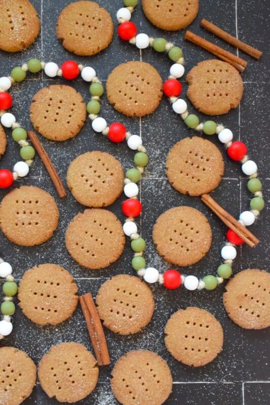 One can never get enough shortbread at Christmastime! This delicious shortbread cookie is prepared with brown sugar and cinnamon. Rolled in a cinnamon-sugar mixture, this classic, old-fashioned sweet shortbread recipe is a new and updated take on everyone's favourite holiday cookie! #cinnamon #shortbread #cookies #sugar #christmas #holiday #baking
