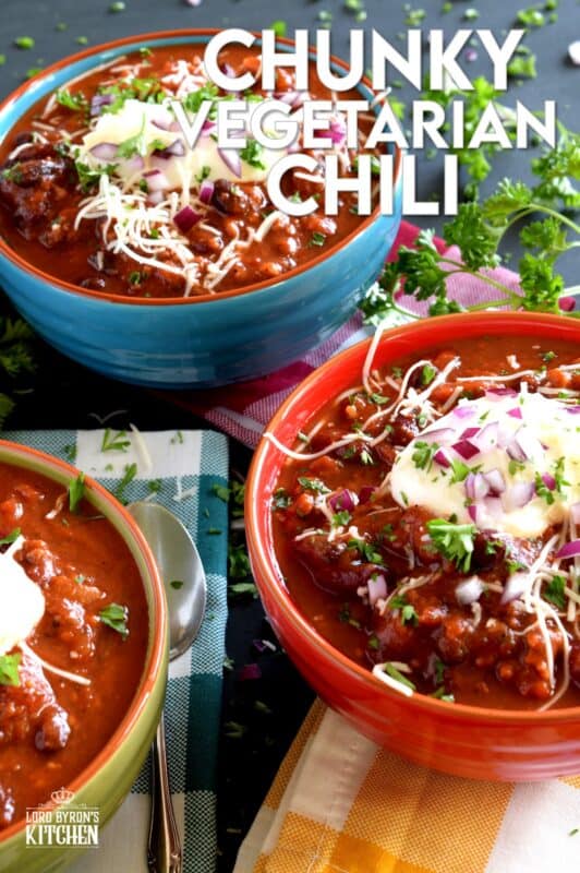 Chunky Vegetarian Chili is loaded with vegetables, kidney and black beans, tomatoes, and vegetarian beef crumbles. Alternatively, this recipe can easily be converted to non-vegetarian too! #vegetarian #beefless #chili #chunky #tvp #meatless