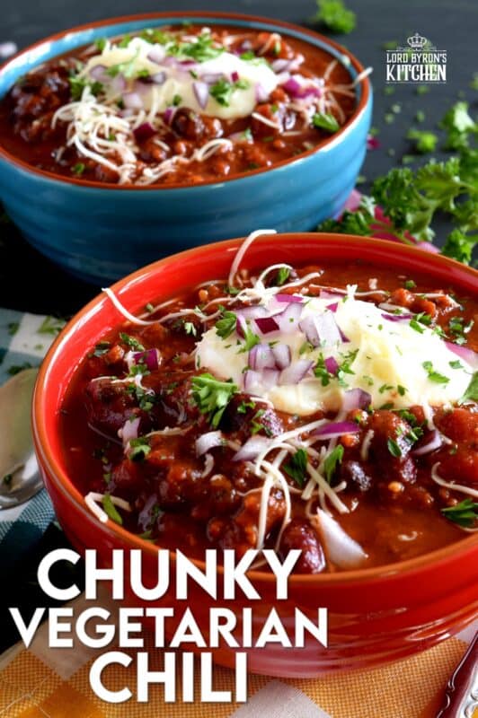 Chunky Vegetarian Chili is loaded with vegetables, kidney and black beans, tomatoes, and vegetarian beef crumbles. Alternatively, this recipe can easily be converted to non-vegetarian too! #vegetarian #beefless #chili #chunky #tvp #meatless