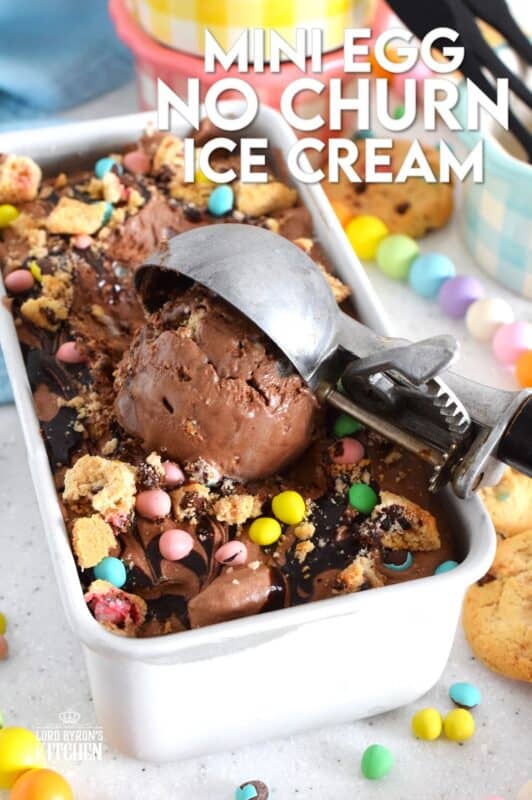 Developed with the chocolate mini egg enthusiast in mind, this no churn ice cream is so quick and easy to prepare! Smooth and velvety, flavoured and enriched with good cocoa, this ice cream is loaded with Cadbury Easter chocolate eggs, crumbled chocolate cookies, and even a chocolate syrup drizzle! #nochurn #icecream #minieggs #easter #cadbury