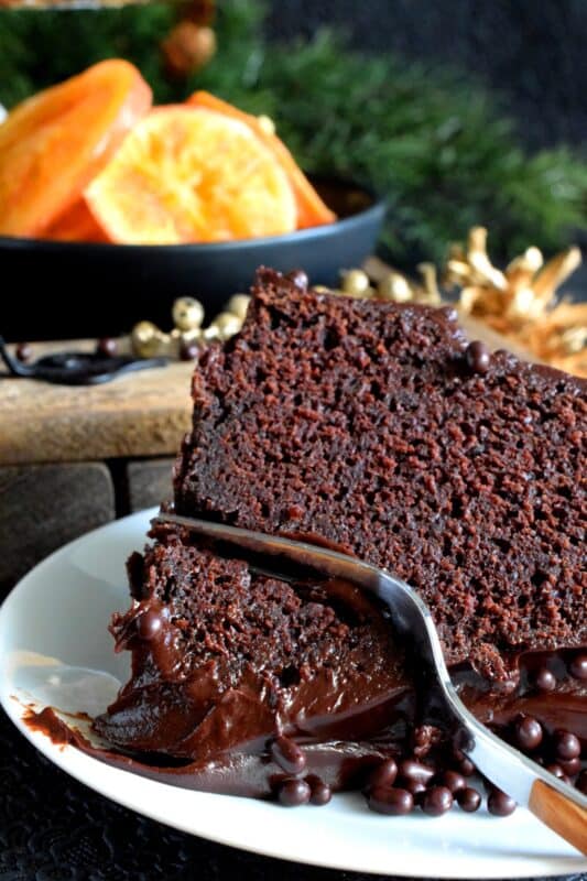 When you combine chocolate and orange, they form the perfect flavour combination; and these flavours are bold and bright in this bundt cake. Chocolate cake should be super moist and this one certainly is! Prepared with buttermilk and brewed coffee, this is most certainly not your average chocolate cake! #orange #chocolate #bundt #terrys