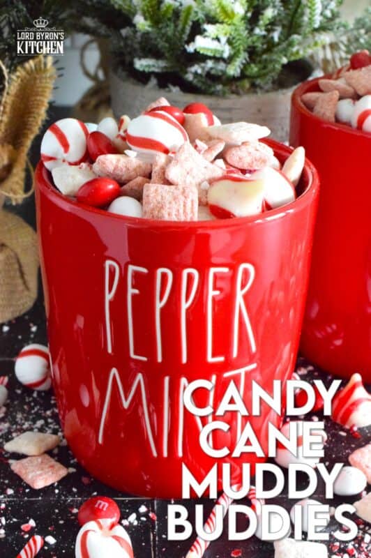 Assemble a big batch of these Candy Cane Muddy Buddies and package them up for your workmates, friends, and neighbours. Loaded with peppermint flavour and lots of chocolate, this snack mix will disappear quite quickly! Alternatively, set out a big bowl with cellophane bags and ribbon and encourage friends and guests to help themselves before leaving your holiday party! #candycane #peppermint #muddy #buddies #christmas #gift