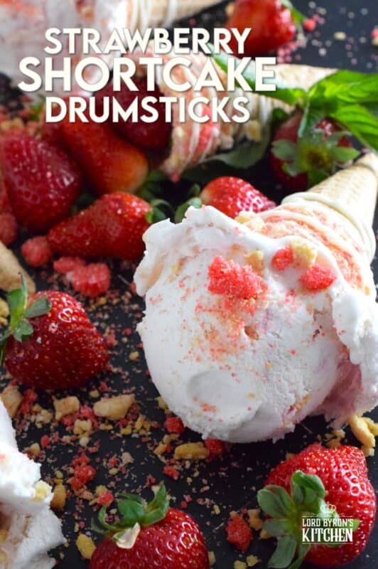 When it comes to serving up a scoop of ice cream at home, nothing beats doing so in one of these delicious drumstick sugar cones. Using store-bought cones, the inside is coated with melted white chocolate, which prevents ice cream from dripping out of the bottom, and rolled in strawberry shortcake crumbs! #strawberry #shortcake #icecream #cones