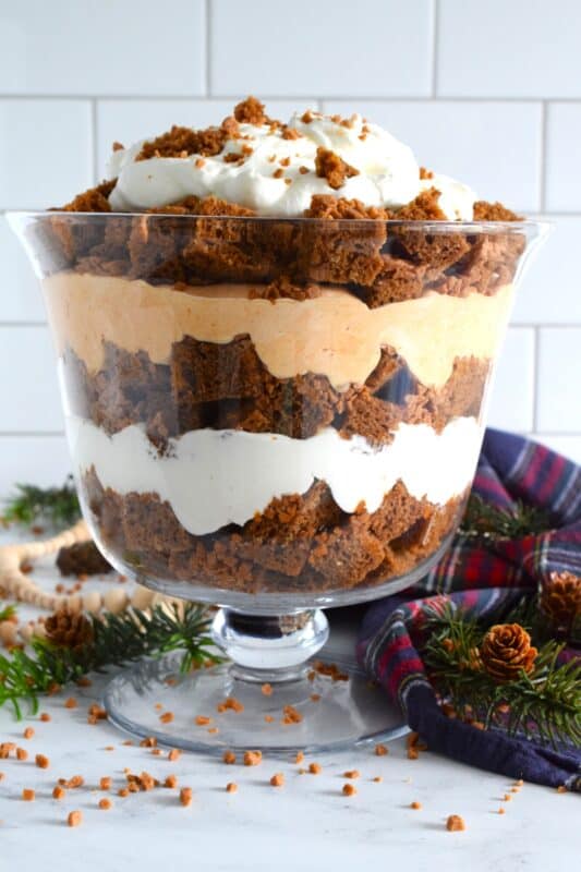 This Pumpkin Toffee Crunch version draws inspiration from the classic English trifle and adds a North American twist by infusing many familiar pumpkin spices and flavours. Less than thirty minutes from start to finish, this no-bake trifle uses store-bought prepared ingredients to make the most delicious and swoon-worthy dessert! #pumpkinspice #trifle #nobake #toffee
