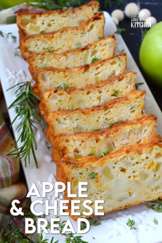 Not all cakes and loaves need to be sweetened with sugar, nor do they need to be made with desserts in mind. Loaves lend themselves quite well to an afternoon tea or coffee break, especially if they are prepared to be savoury like in the case of this Apple and Cheese Bread! #loaf #bread #apple #cheese