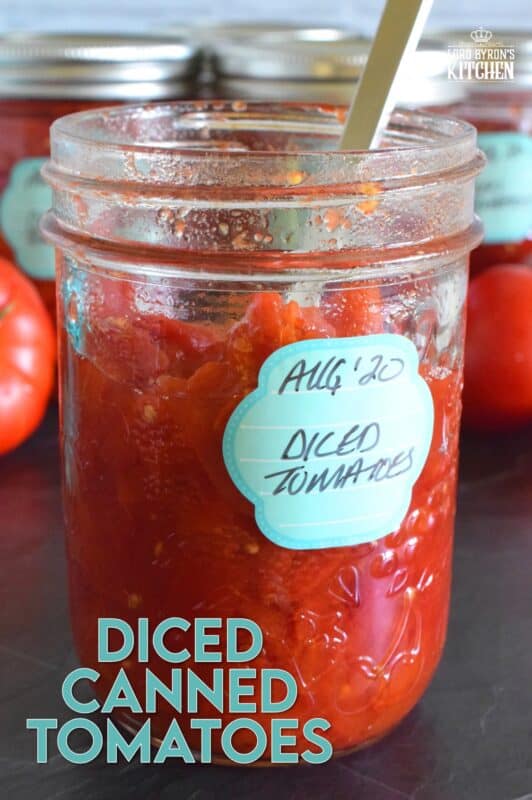 Many recipes include Canned Diced Tomatoes. Why not make your own with those local and fresh end of summer tomatoes? They're very budget-friendly and taste so much better than what you can buy in a store. Stock your pantry and have that fresh tomato flavour all winter long! #canned #diced #tomatoes #canning #preserves