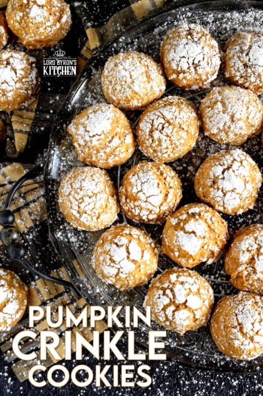 If you're looking for a soft, chewy, moist, pillow-y, pumpkin spiced cookie, then you've come to the right place! Pumpkin Crinkle Cookies are all of those things and more - like, delicious and addicting! #pumpkin #crinkle #cookies #pumpkinspice #spice
