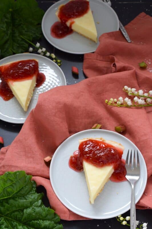 This White Chocolate Rhubarb Tart is a no-bake dessert that requires only four ingredients for the pie itself! The sweet, silky, and creamy filling is a perfect match for the tartness of the homemade rhubarb compote! #rhubarb #compote #tart #pie #nobake #white #chocolate